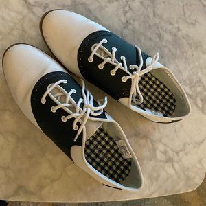 Predictions Women's Saddle Oxford, like new, size 9.5 M Women's